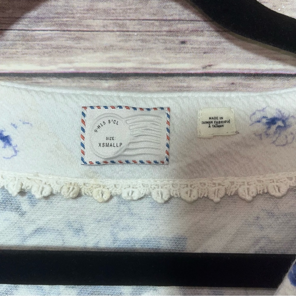 Postage Stamp Anthropologie Top Blue White Size XS D1 - Picture 2 of 7
